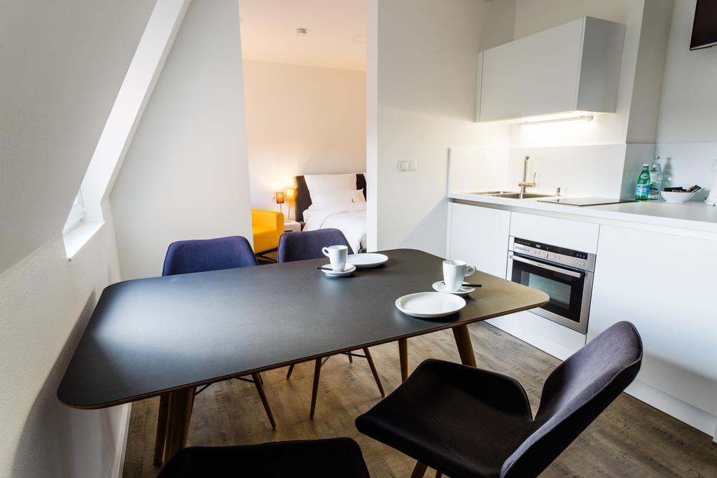 באיירוט Apartmenthaus Koenigsallee מראה חיצוני תמונה